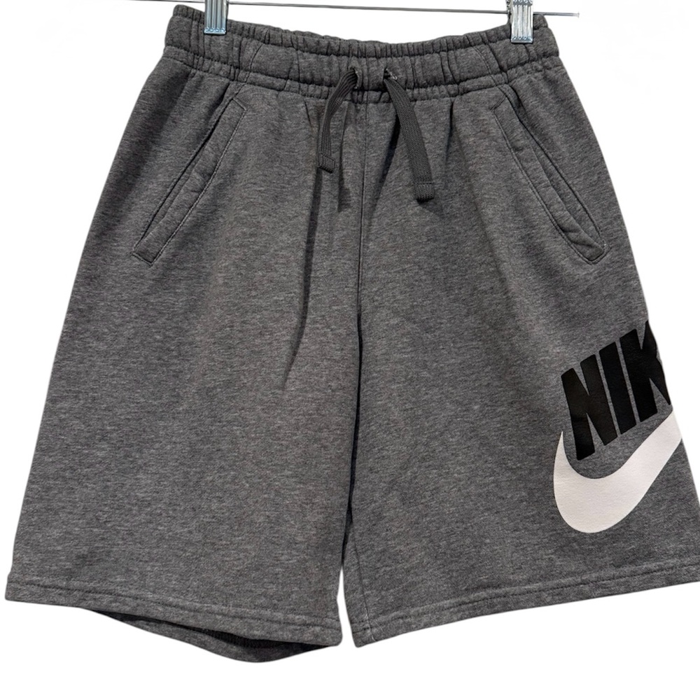 Nike Sportswear Club Fleece Shorts in Gray 
Size Youth Large